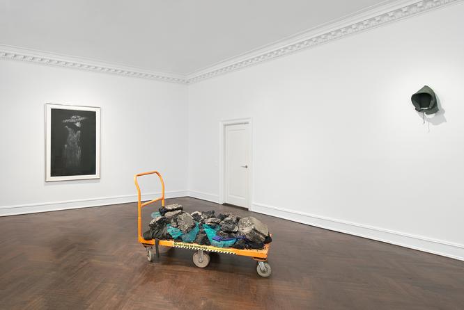 March 15 – May 27, 2016 - Five Decades - David Hammons - Exhibitions